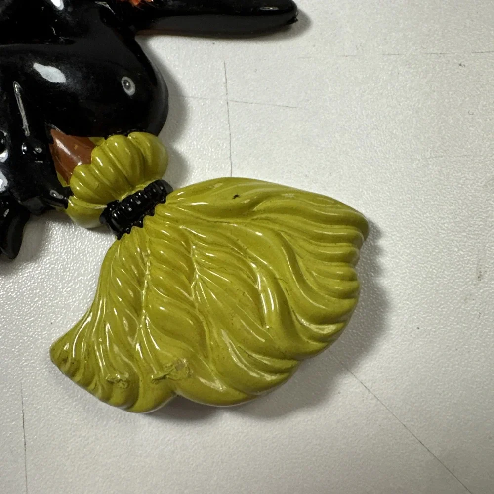 Vintage Halloween Witch‎ on broom  Plastic Cake Topper